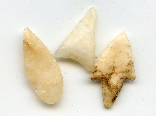 Lot of 3 various stone arrowheads, North Africa, Neolithic period, c.5000-3000 BC