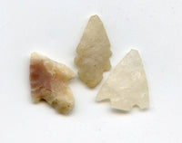 Lot of 3 various stone arrowheads, North Africa, Neolithic period, c.5000-3000 BC