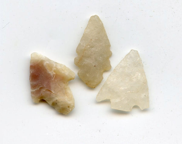 Lot of 3 various stone arrowheads, North Africa, Neolithic period, c.5000-3000 BC