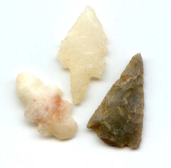 Lot of 3 various stone arrowheads, North Africa, Neolithic period, c.5000-3000 BC