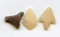 Lot of 3 various stone arrowheads, North Africa, Neolithic period, c.5000-3000 BC