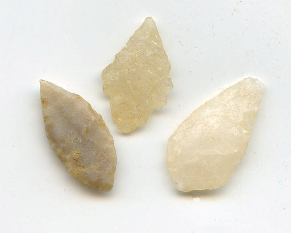 Lot of 3 various stone arrowheads, North Africa, Neolithic period, c.5000-3000 BC