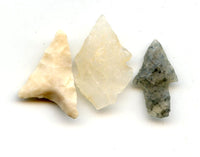 Lot of 3 various stone arrowheads, North Africa, Neolithic period, c.5000-3000 BC