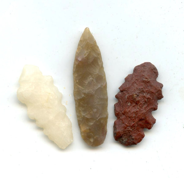 Lot of 3 various stone arrowheads, North Africa, Neolithic period, c.5000-3000 BC